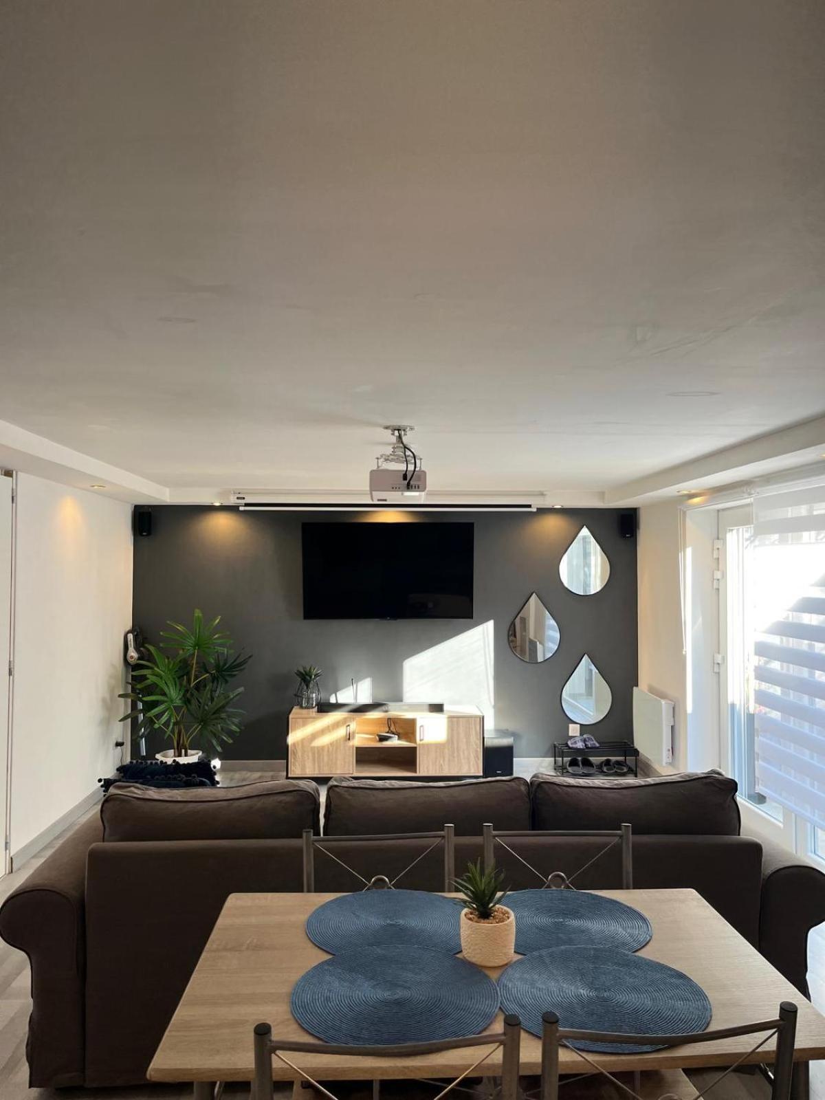 Tres Bel Appartement Type Loft De 40 M2 Dans Maison Avec Parking Privatif Lingolsheim Exterior foto